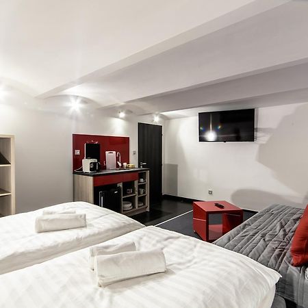 Silesia Residence Ostrava Exterior photo A typical studio apartment